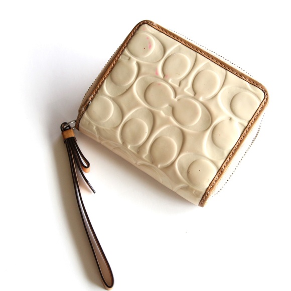 COACH Logo Zip Wristlet / Wallet - Picture 3 of 6